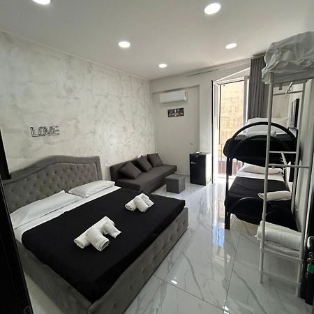 Апартаменты Terrazza Luxury Valentino Неаполь Экстерьер фото